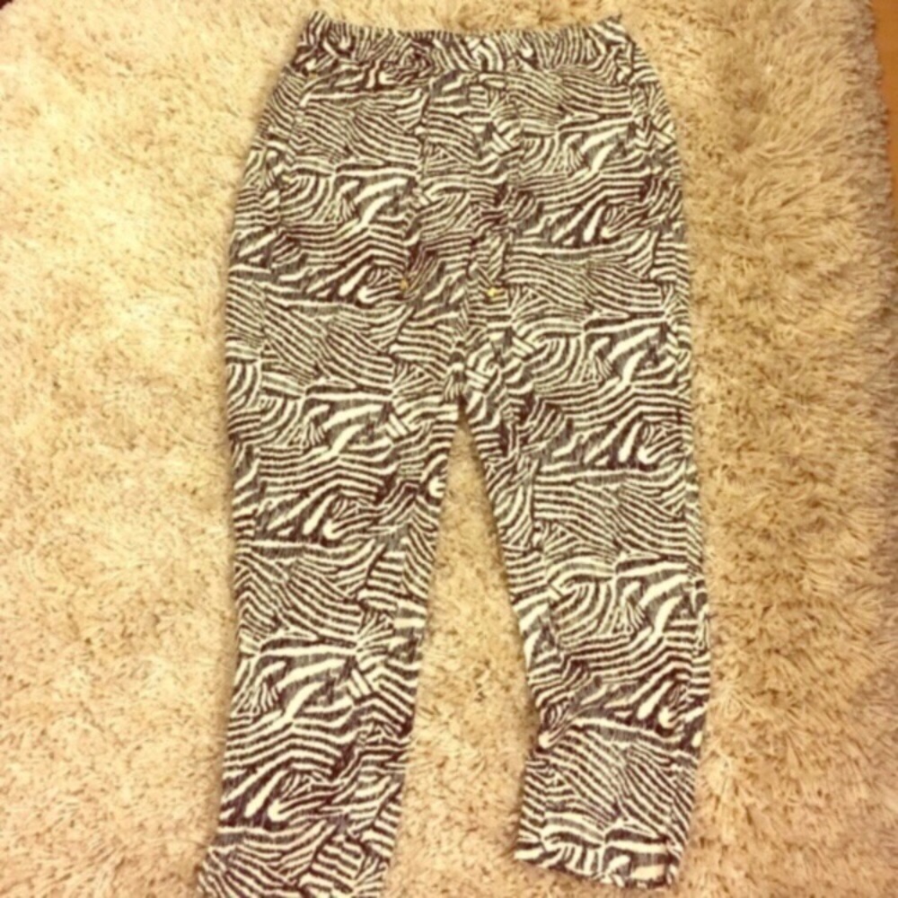 H&M Women's Pant Size 8. Never used.